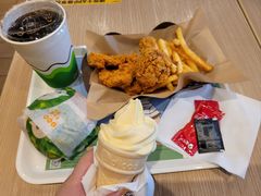 -德克士(中心医院店)