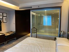 -上海龙之梦万丽酒店