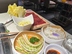 -海底捞火锅鲜切牛肉主题店(长寿路店)