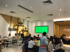 等位区-CoCo都可(东城国贸店)