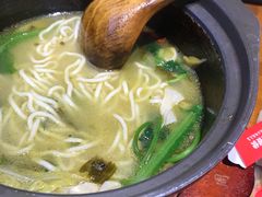 -周鱼小馆石锅酸菜鱼(活力汇店)