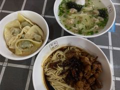 -潘国仙耳光馄饨(黄家阙路店)