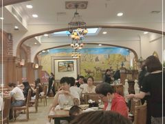 大堂-清真·玛丽亚新疆菜主题餐厅(浙江中路店)