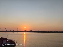 -人民防洪胜利纪念塔