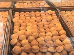 -昆明冠生园·鲜花饼·面包蛋糕(老街店)