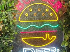 -DEEP·美式餐吧(五棵松华熙LIVE店)