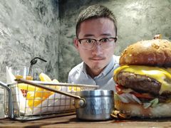 安格斯半斤牛肉汉堡-C&R西班牙餐厅
