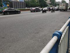 -红土地(地铁站)