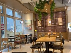-必胜客(WOW昙华林店)