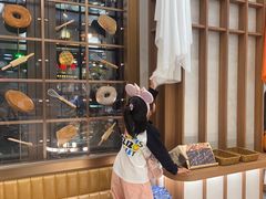 -喜茶(迪士尼小镇·平行宇宙店)