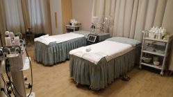 包房-新蝶变皮肤管理中心