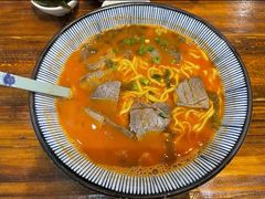 酸汤牛肉面-贡梅老面馆·蟹粉面·无锡特色小吃(南长街主推店)