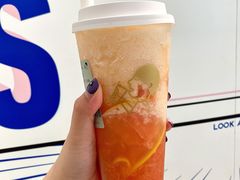 满杯红柚-喜茶(迪士尼小镇DP店)