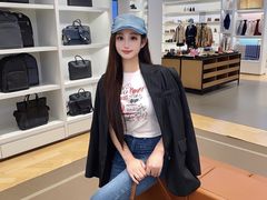 -百年港湾奥特莱斯(香炉礁店)
