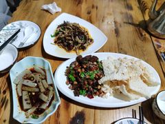 -小厨子私房菜·云南美食店