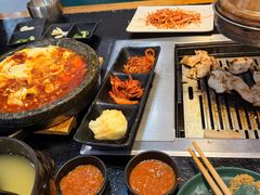-臻牛烤肉