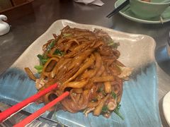 -潮界(LU·ONE凯德晶萃广场店)