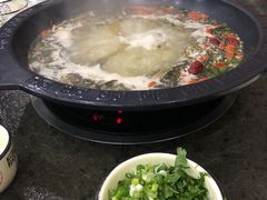 -景明轩•养生酸汤鱼火锅 云贵鲜菌 现舂野果酸汤(王寨小区店)