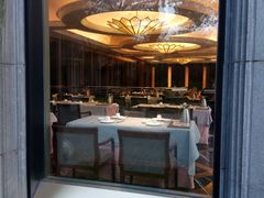 -御花园·粤菜·海鲜火锅(中山公园店)