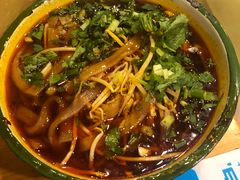 -拈签一笑黄牛肉辣卤串串