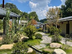 -湘力力小院·鱼汤泡饭(枫林路店)