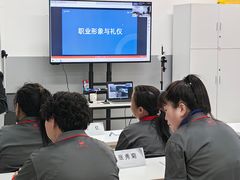 -天鹅到家·保姆月嫂育儿嫂(总店)