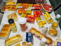 -皇冠幸福里动物奶油生日蛋糕(万达店)