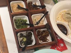 -五谷丰登农家院·地道胶东菜·海鲜烧烤(威海店)