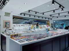 -宏宇眼镜蔡司依视路折扣店(兆佳眼镜城店)