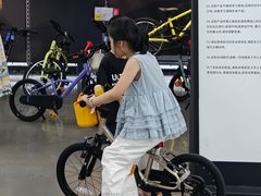 -迪卡侬(西华店)
