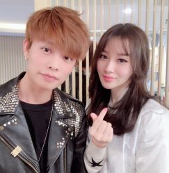 -简法造型·品牌形象店