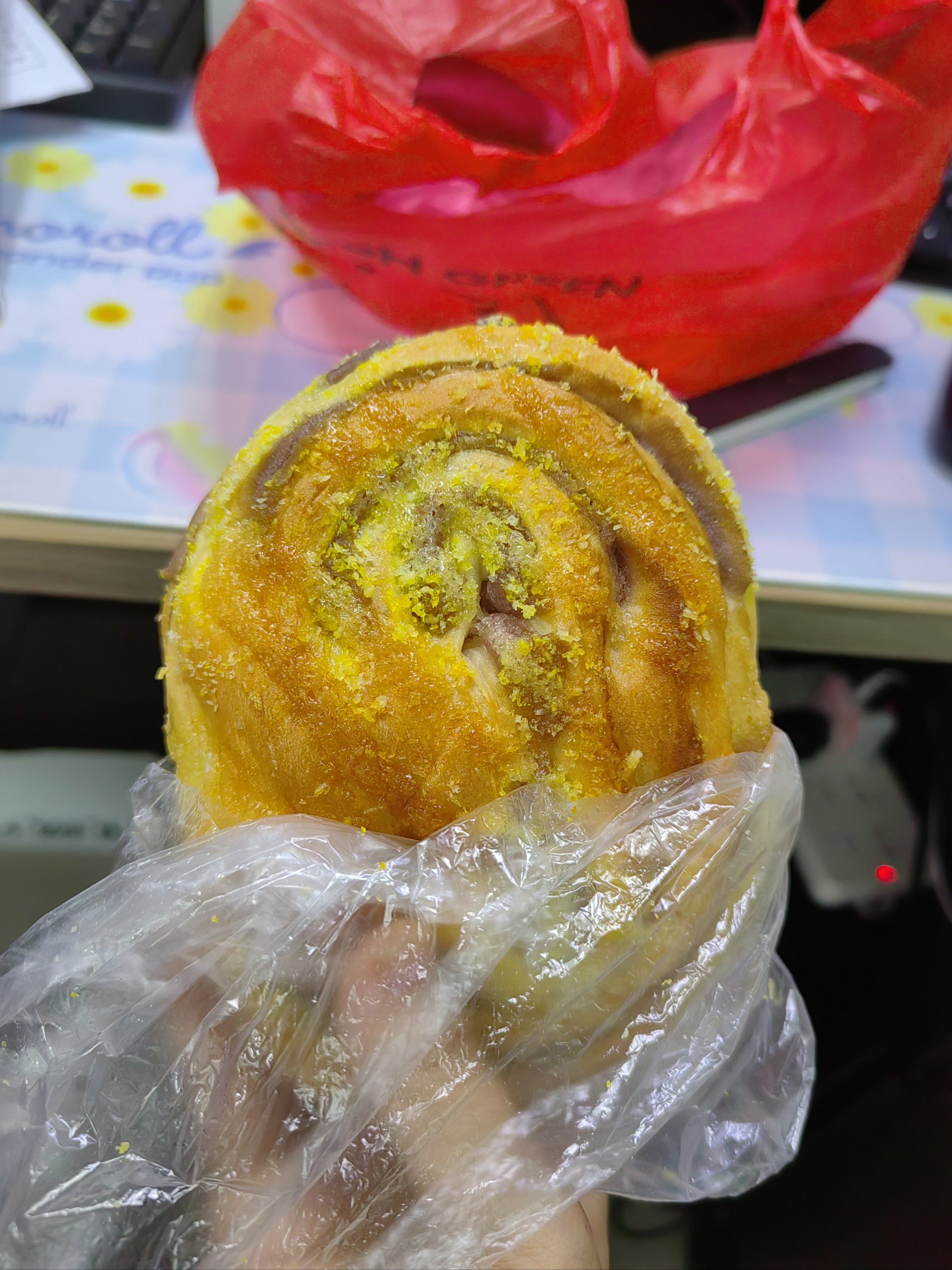单位附近超级好吃的香芋面包
