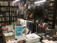 -诚品(信义店)