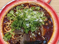 -刘二姐襄阳牛肉面(鸟巢店)