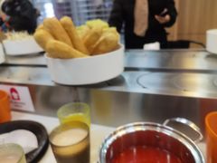 -鲸之味回转自助小火锅(钟鼎名悦店)