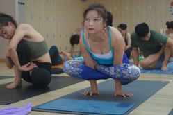 -酉嘉瑜伽YO+YOGA