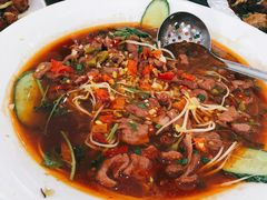 -巨元河鲜酒楼