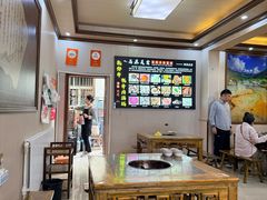-乳仔牛牦牛汤锅 烤羊排(松潘古城店)