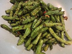 -蜜桃餐厅·伴山(湖滨商业街店)