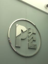 -PE SALON
