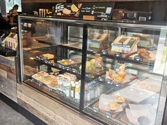 面包甜点陈列柜-星巴克(深圳前海企业公馆店)