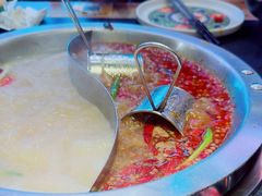 -沸炉重庆老火锅(军事博物馆店)