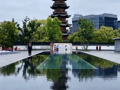 -龙华寺