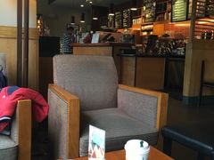 大堂-星巴克(昆山花桥商务城店)