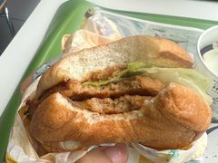 -麦当劳(假日广场店)