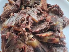-闫家驴肉老店(华电一校店)