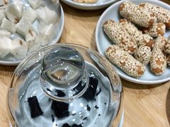 -阮大兴糕团(杭州西湖银泰百货店)