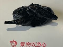 招牌墨鱼汁脆皮乳鸽-于塗·文化餐厅(棕榈店)