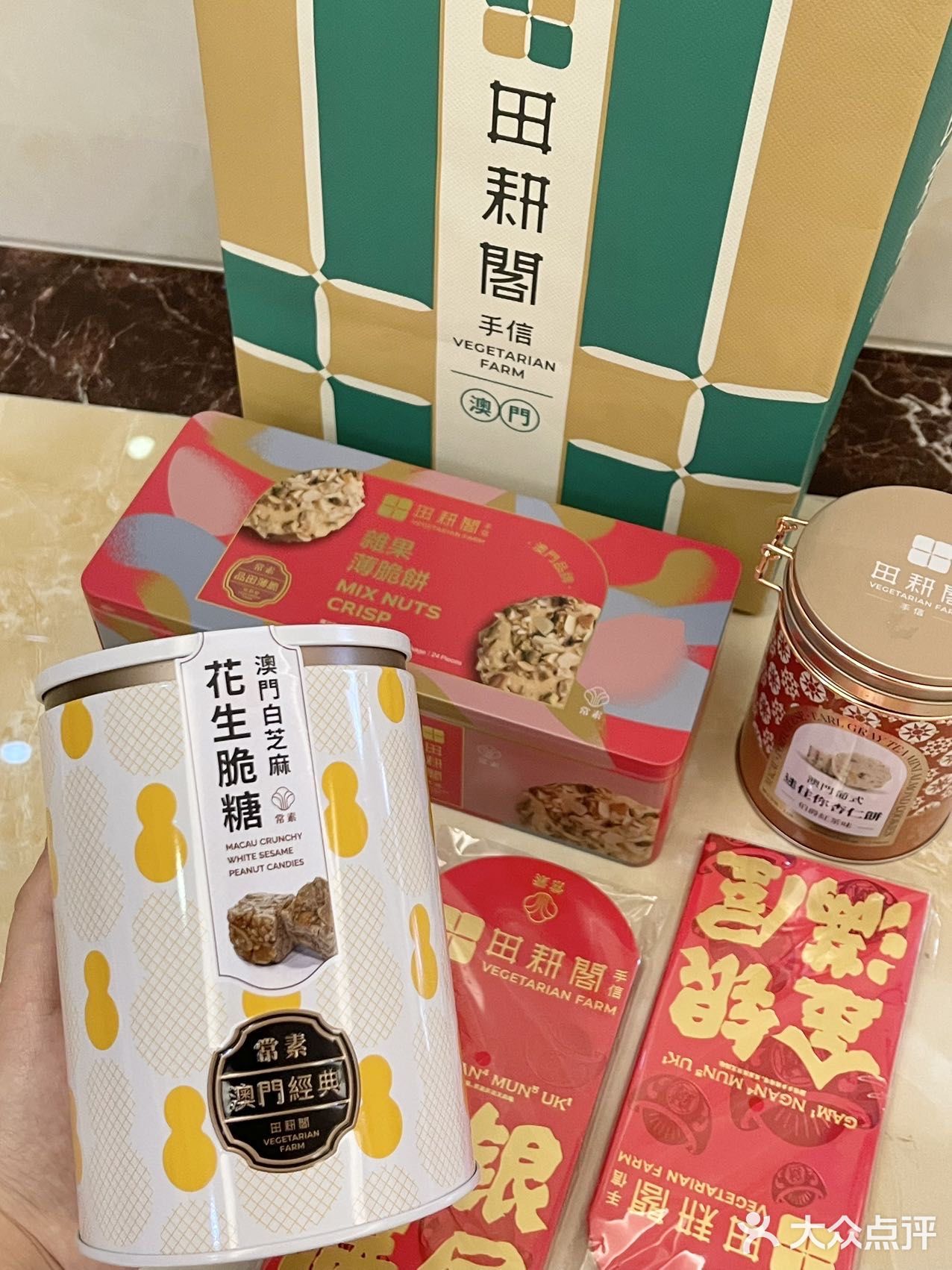 谁能解释一下澳门这个情况…根本挤不进去… 