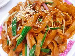 干炒牛河-东鑫记港式茶餐厅(南京东路店)